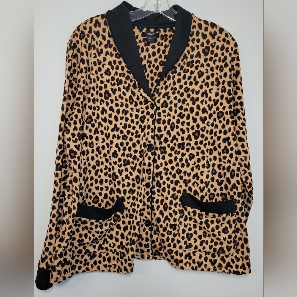 Simply Vera PJ Top Animal Print Button Up Pocketed XXL